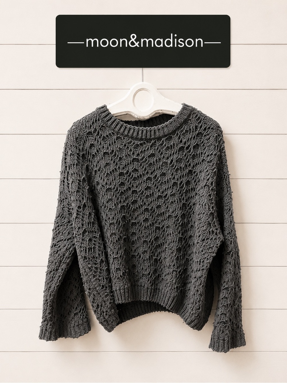 Moon & Madison gray Bell Sleeve Knit Sweater Size L